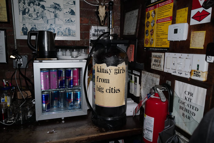 Kinky girls from big cities video premiere