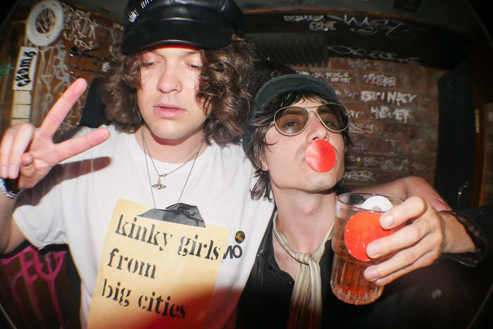 Kinky girls from big cities video premiere