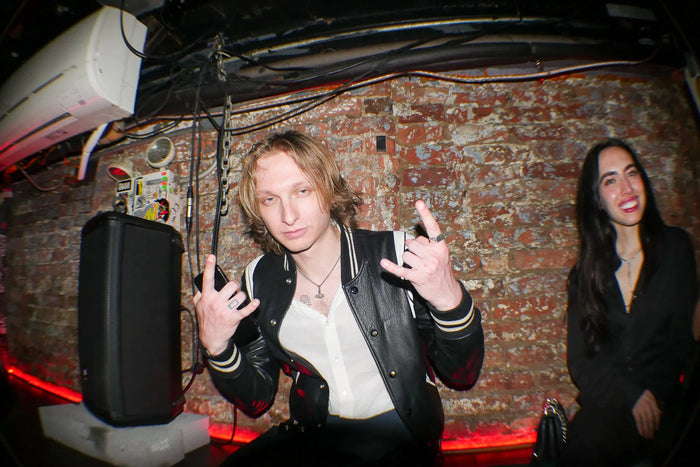 Kinky girls from big cities video premiere