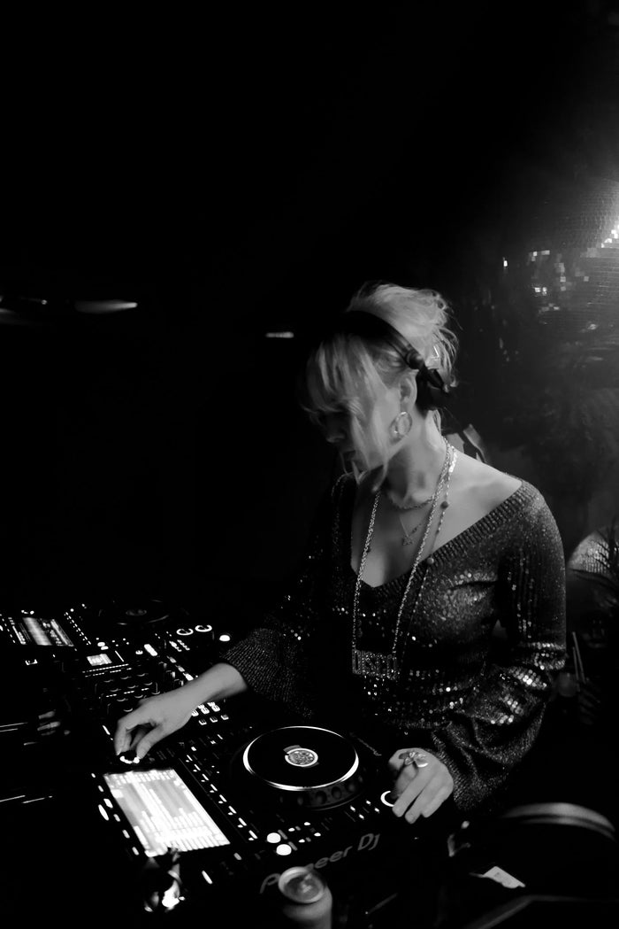 Le Cheval. a disco party.