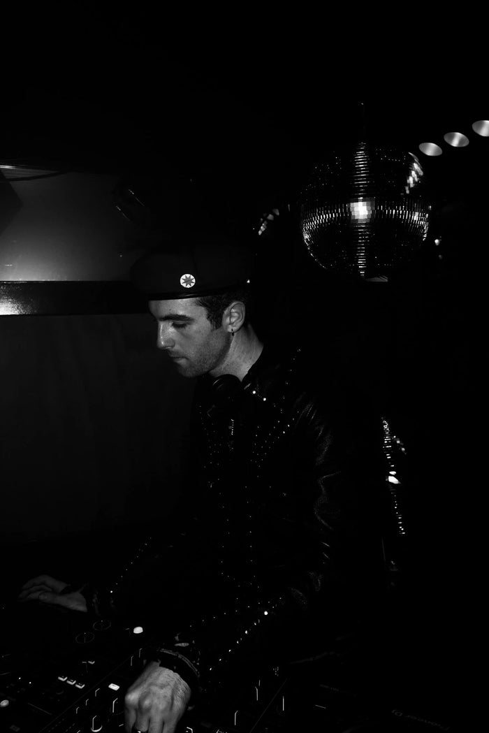 Le Cheval. a disco party.