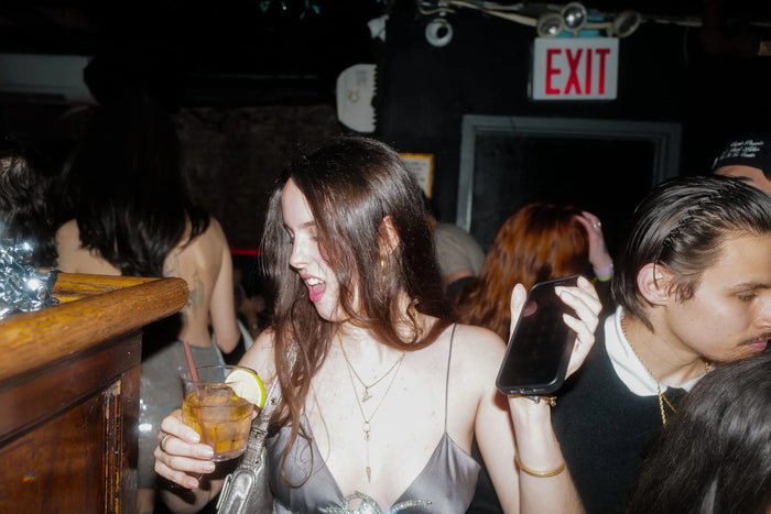 Kiss and Tell. A NYE Party.