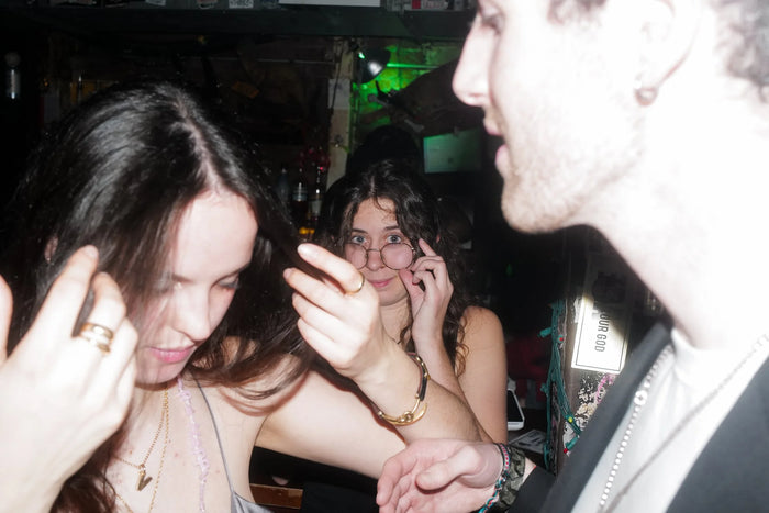 Kiss and Tell. A NYE Party.