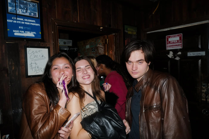 Kiss and Tell. A NYE Party.