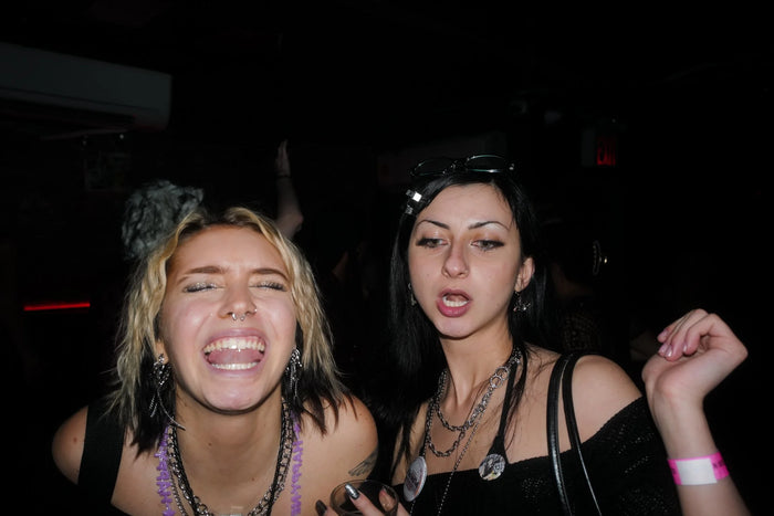 Kiss and Tell. A NYE Party.